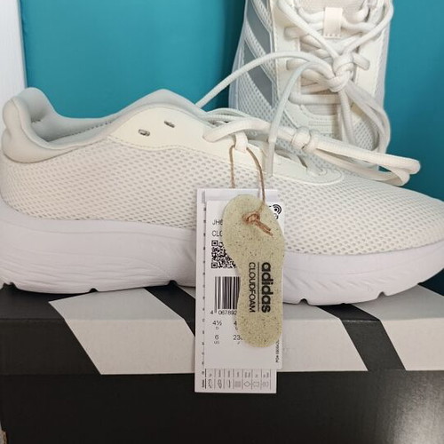 Adidas Cloudfoam women's sneakers new, cream color, size 37.5