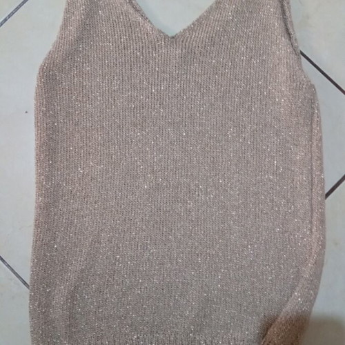 Sleeveless golden top like new, size S/M
