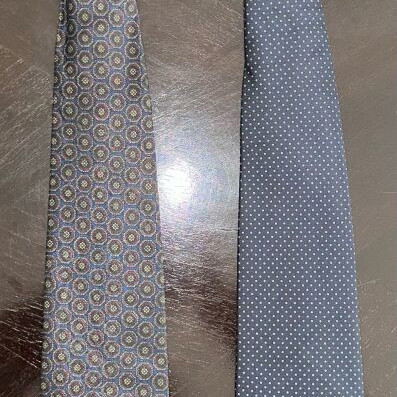 Set of 2 men's ties Pierre Cardin and Andrew’s Ties like new