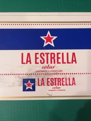 La Estrella solar wooden cigar box like new