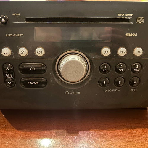 Suzuki Swift car audio system used, red