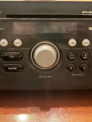 Suzuki Swift car audio system used, red