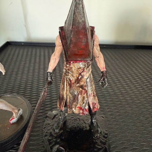 Silent Hill Pyramid Head & Nurse Χειροποίητα αγαλματίδια σαν καινούργια