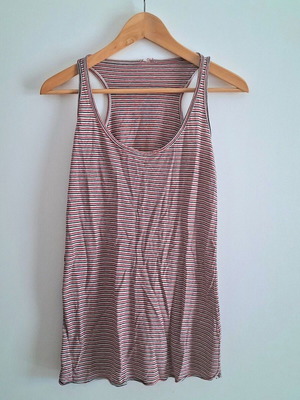 Striped top size Medium, white and red
