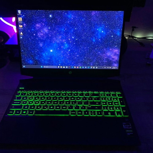 HP Pavilion Gaming 15-ec1005nv laptop like new, Ryzen 5 4600H, GTX 1650 Ti, 8GB RAM, 512GB SSD