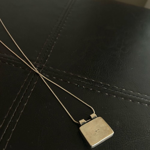 Women's necklace like new