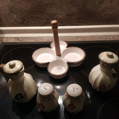 Set for salt, pepper, vinegar, oil new