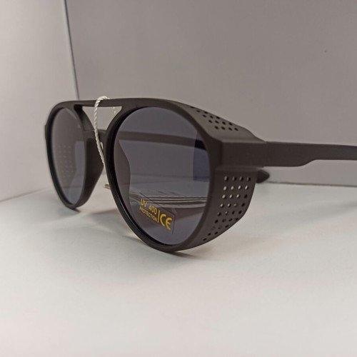 Men's sunglasses new, black, modern design
