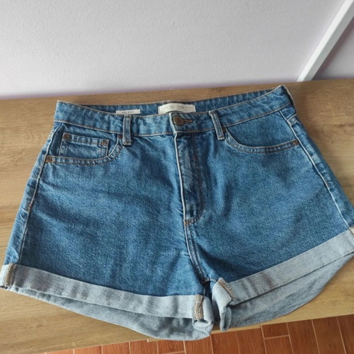 Bershka jean shorts high waist like new, size M