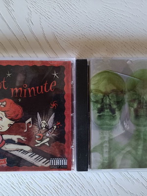 2 CD Albums - Red Hot Chili Peppers & Supergrass - Μεταχειρισμένα (σαν καινούρια)