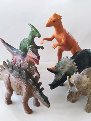 Plastic dinosaurs like new, set of 6, 17 centimeters