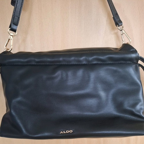 Aldo Eelinora Shoulder Bag like new, black with gold details