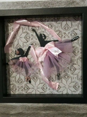 Dreamy Dance in Wooden Frame 25x25x5cm new
