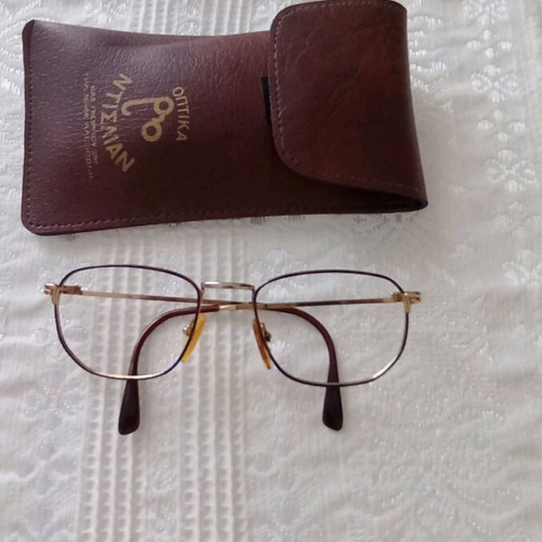 Safilo eyeglass frame like new with leather case