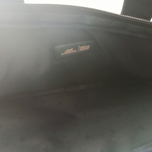 Τσάντα laptop Rivacase καινούργια, μαύρη, αδιάβροχη με πολλές τσέπες