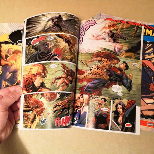 Various comics used with Spiderman, Batman, Superman, Tiramola and more