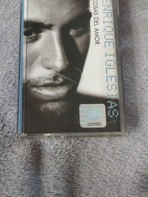Enrique Iglesias Cosas Del Amor cassette like new, pop