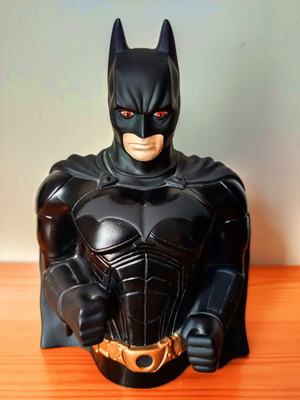 Batman The Dark Knight Piggy Bank Figure 2005 like new