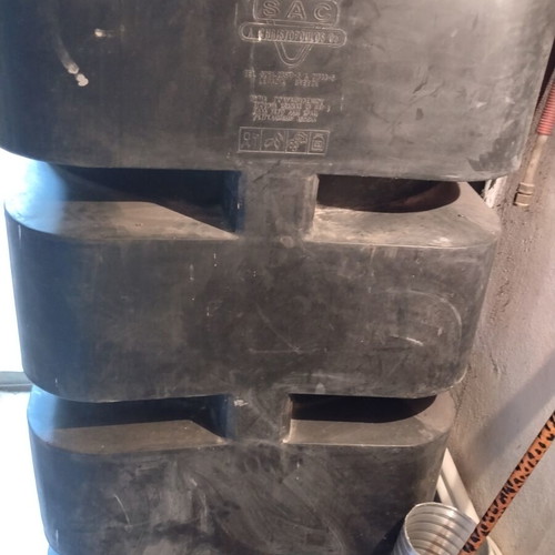 Oil boiler with burner and 1000 litre tank used