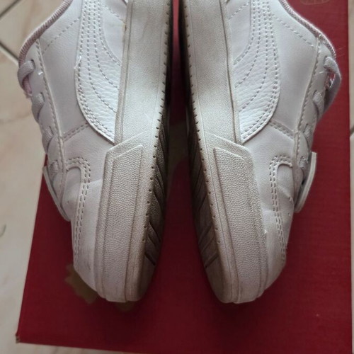Puma girls' sneakers size 27 like new, white with pink details