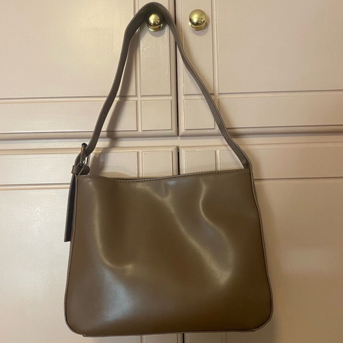Glamorous shoulder bag brown, like new, medium capacity with button