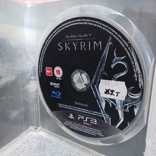 Skyrim PlayStation 3 game used, adventure