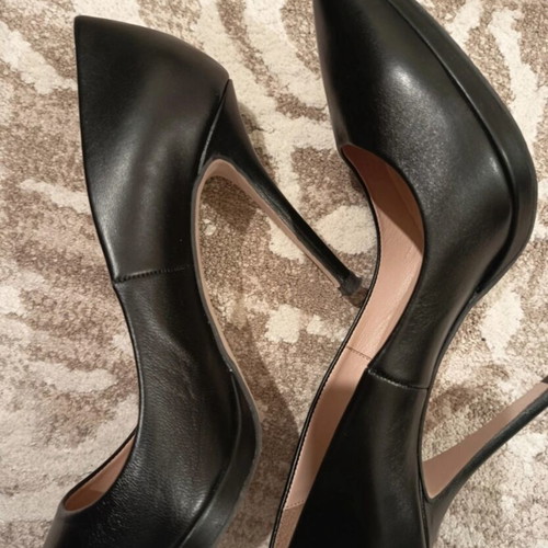 Mourtzi black leather pumps size 38