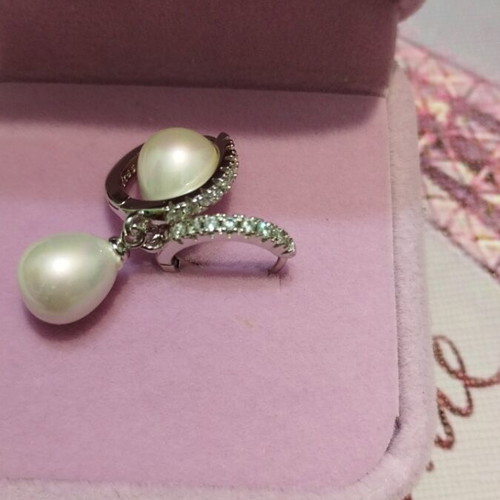 Silver earrings hoops with freshwater pearls new