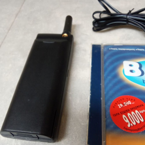 Ericsson GA 628 mobile phone used, vintage collectible with charger and cards