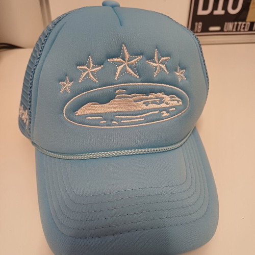 Corteiz hat turquoise, like new, modern and comfortable