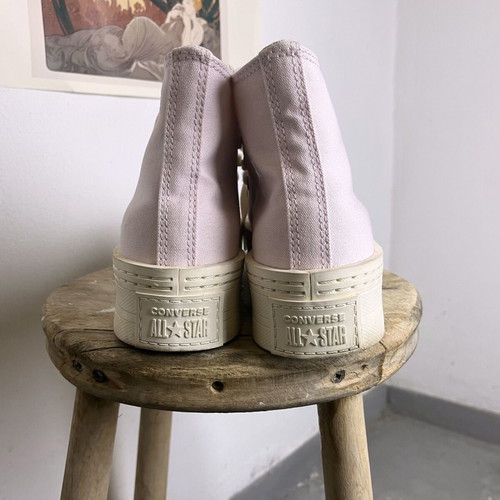 Converse platform sneakers like new, pastel lilac