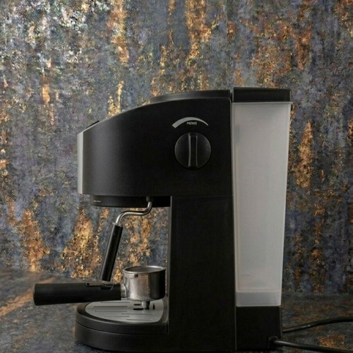 Arielli Fantasia Espresso Machine used, 15 Bar pressure, steam wand