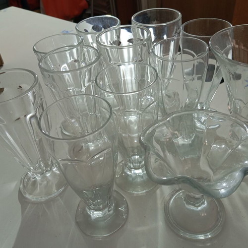 Ice cream glasses and bowls set of 12 like new, thick glass