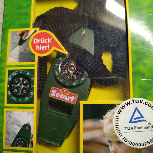 Compass whistle toy