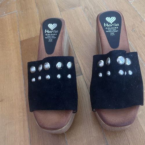 Marila Footwear black platform sandals like new with studs size 39