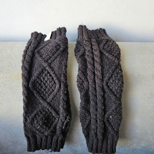 Attrattivo knitted gloves used, black, acrylic