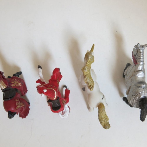 Animal figures used, set of 4 plastic horses by Papo and Safari Ltd