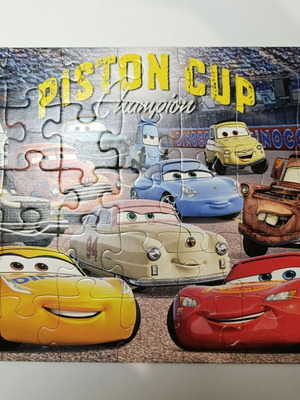 Disney Pixar Lightning McQueen pack used with 35-piece puzzle and 2 books