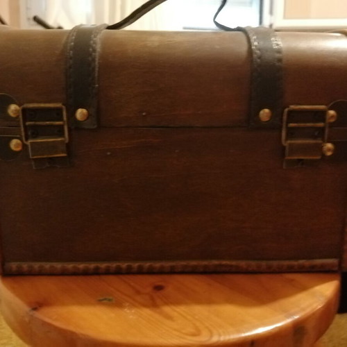 Vintage small leather case like new for cosmetics or storage