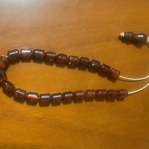 Amber worry beads like new with 23 beads