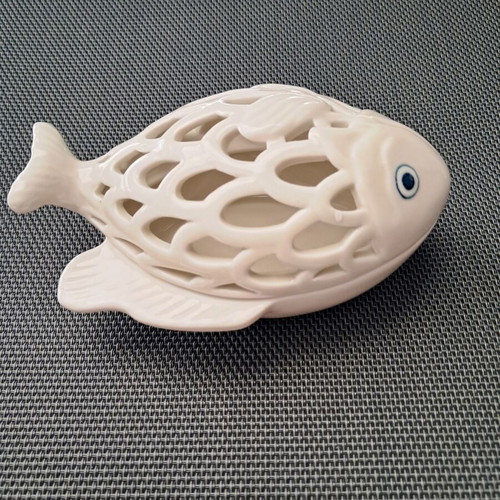 May Fair porcelain fish for scented bath salts new