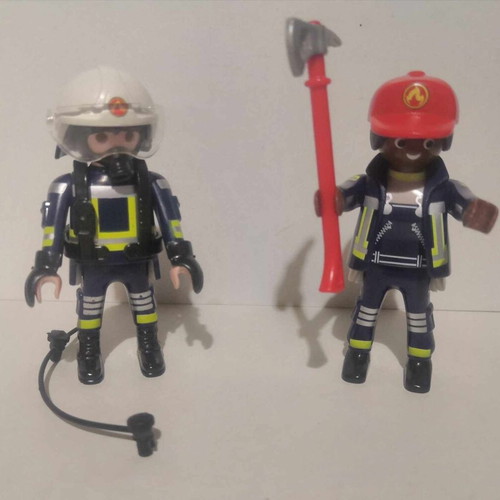 Playmobil Two Firefighters 5366 like new