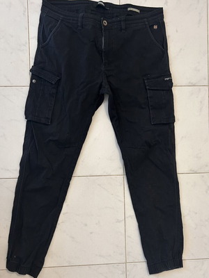 Ανδρικό παντελόνι cargo jogger Rebase μέγεθος 36 μαύρο μεταχειρισμένο