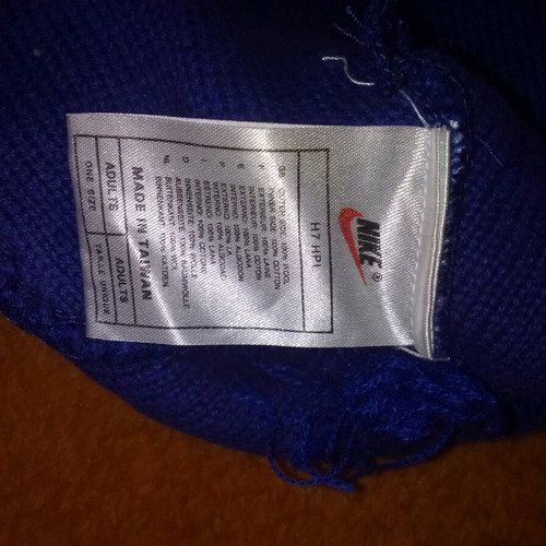 Nike blue children's wool hat like new, one size