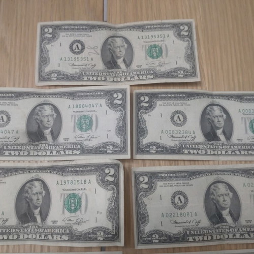Two dollar banknotes 1976, pack of 9