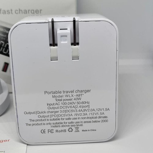 Portable USB Fast Charger 40W with Multiple Ports
