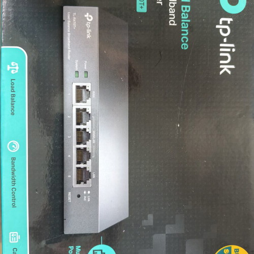 TP-LINK TL-R470T+ V1 Router with 4 Ports new in box