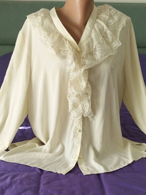 Genesis vintage light cream shirt like new, size XL