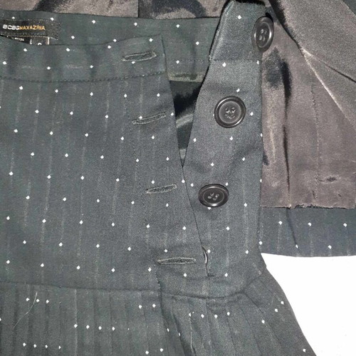 BCBG Max Azria set with mini skirt like new, black