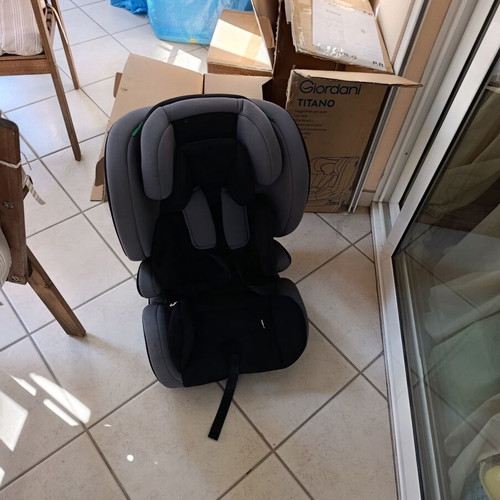 Car seats for children used, suitable for 1 to 6 years